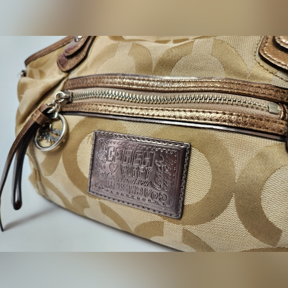 Vintage Y2K Inspired Coach Poppy Purse Coach Logo Canvas Handbag Small Purse - Picture 4 of 9